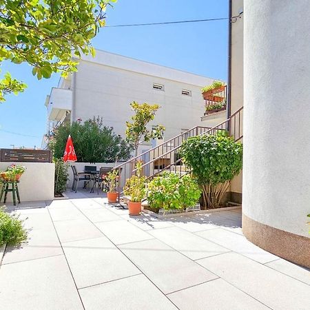 Maja One Apartment Novigrad  ภายนอก รูปภาพ