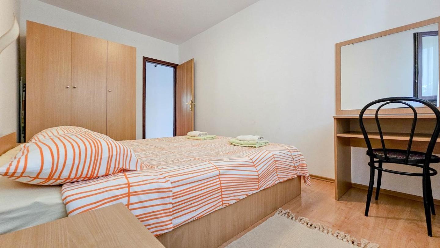Maja One Apartment Novigrad  ภายนอก รูปภาพ