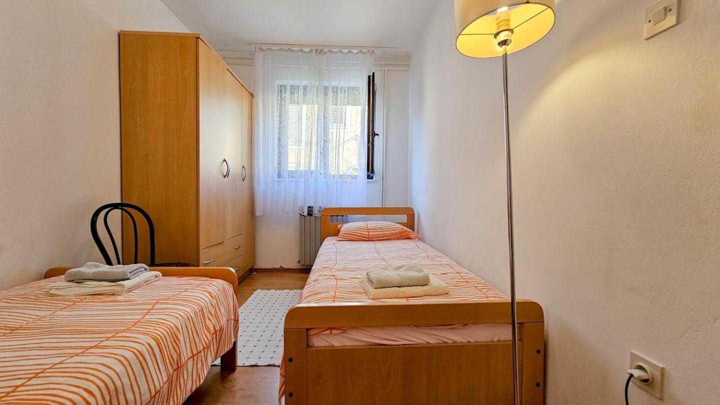 Maja One Apartment Novigrad  ภายนอก รูปภาพ