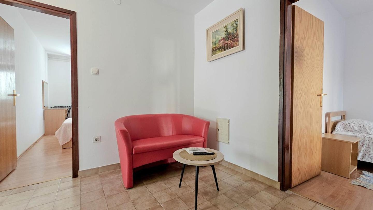 Maja One Apartment Novigrad  ภายนอก รูปภาพ
